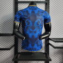 CAMISA VERSÃO PLAYER DA SELEÇÃO DA ITALIA 22/23 AZUL VERSACE