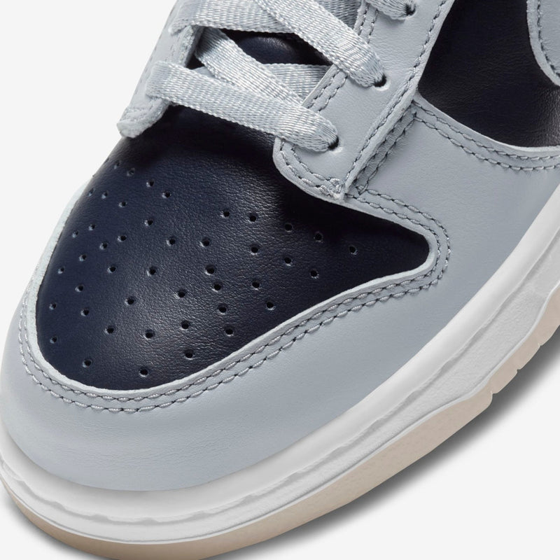 Nike Dunk Low "College Navy"