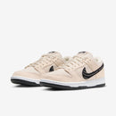 Nike Dunk Low x “ Pearl White” Albino & Preto