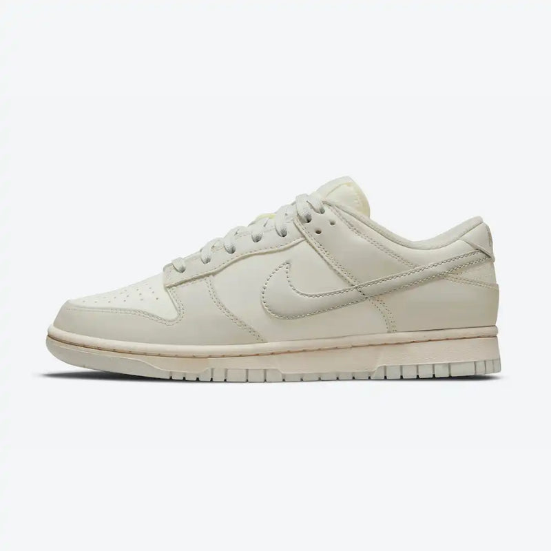 Nike Dunk Low “Light Bone”