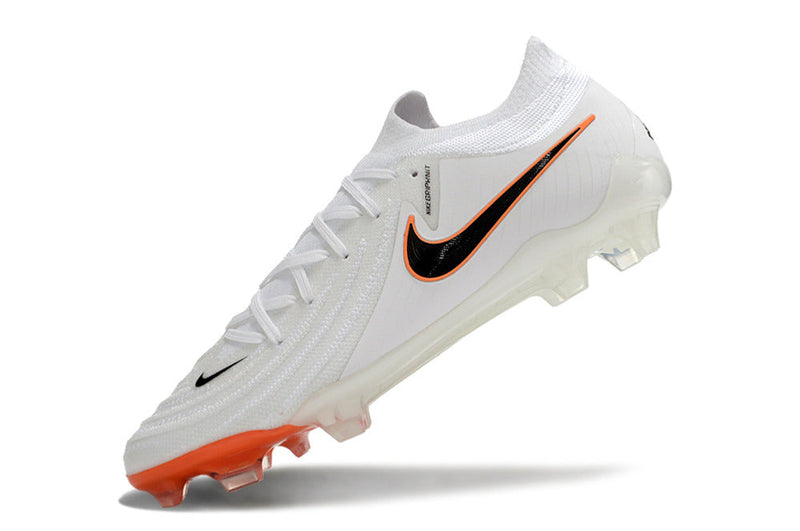 Chuteira Nike Phantom GX II FG - Branca e Laranja