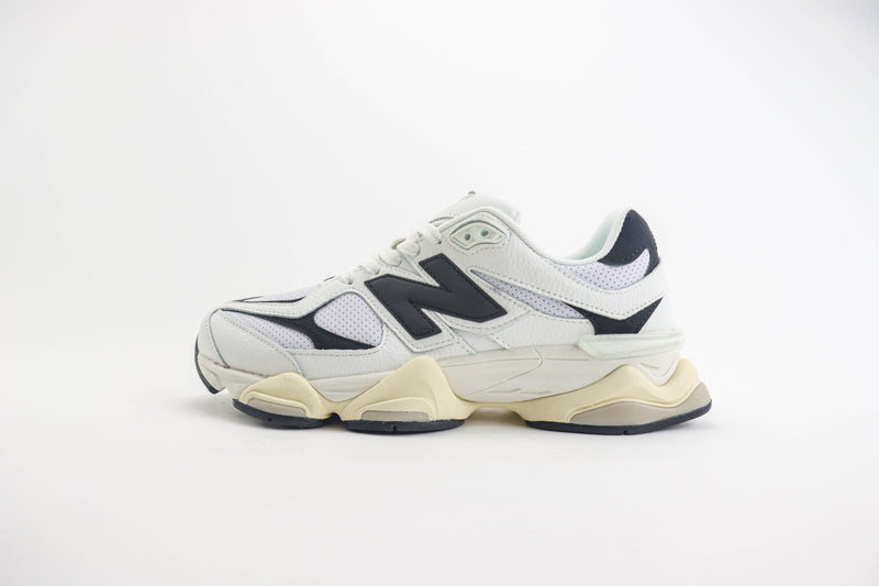 NEW BALANCE 9060WHITE BLACK
