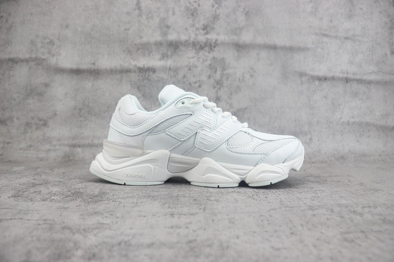 NEW BALANCE 9060 TRIPLE WHITE