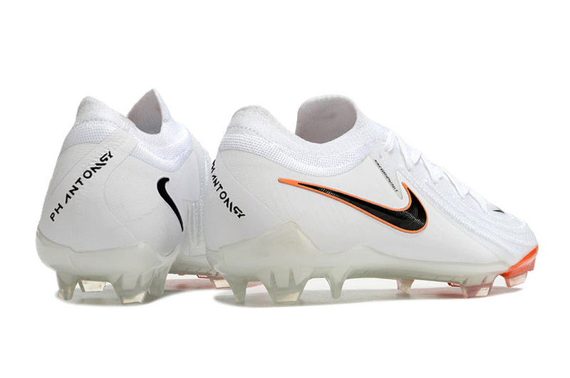 Chuteira Nike Phantom GX II FG - Branca e Laranja