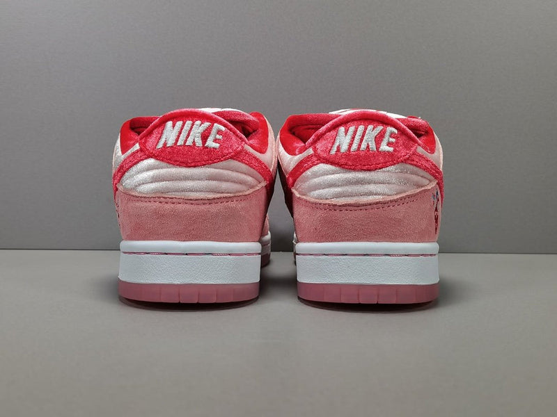 DUNK LOW STRANGELOVE
