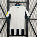 CAMISA DO NEWCASTLE 25/26 PRETO E BRANCO