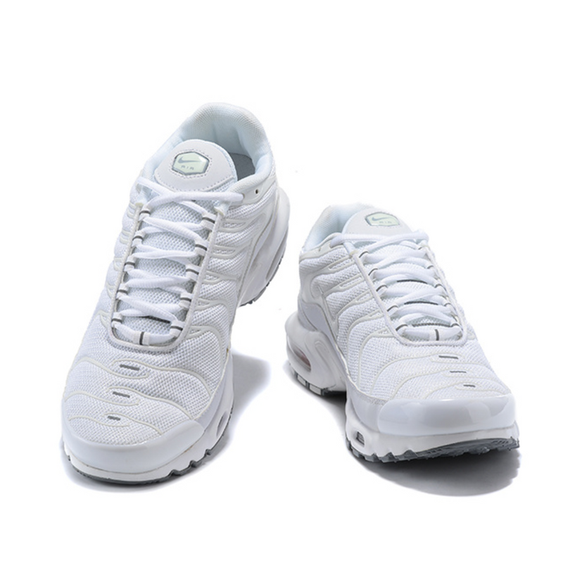 Nike Air Max plus "Triple White"