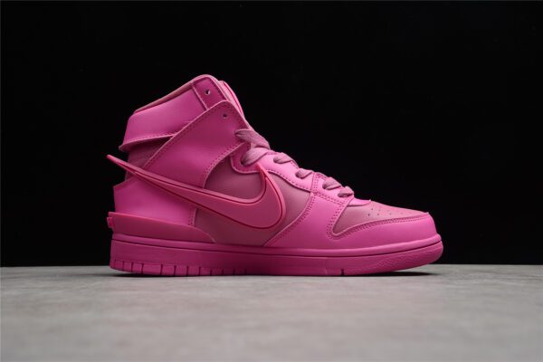 AMBUSH X DUNK HIGH COSMIC FUCHSIA