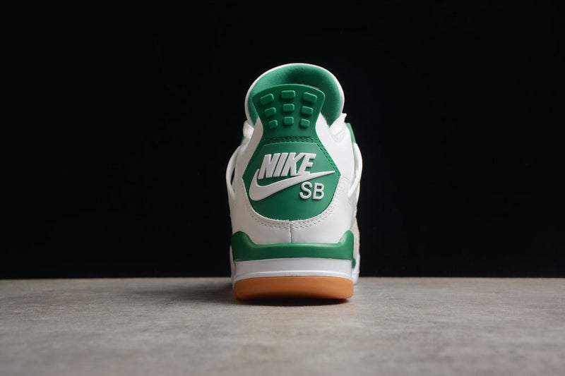 NIKE SB X AIR JORDAN 4 PINE GREEN