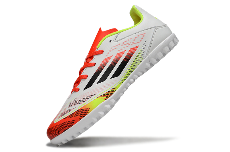 Chuteira F50 CLUB TF39-45