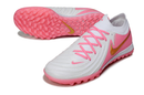 Chuteira Society Nike Phantom GX II TF - Branca e Rosa