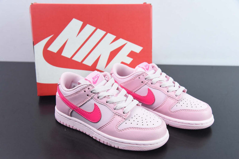 DUNK LOW TRIPLE PINK