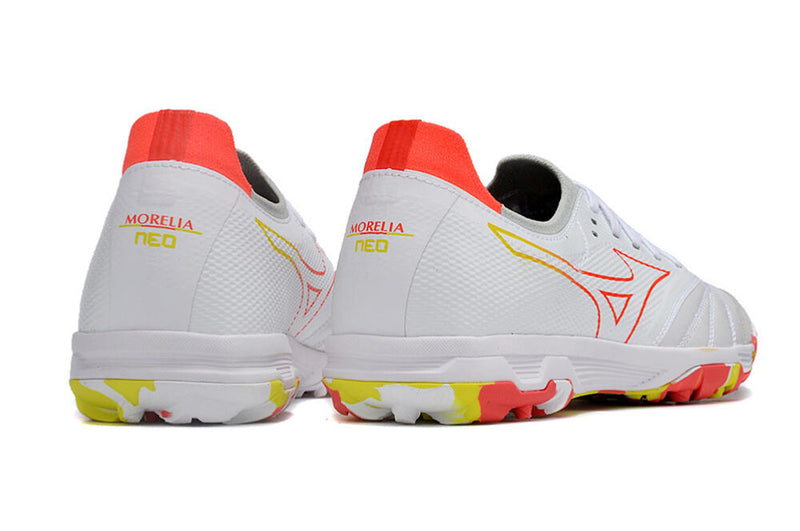 Chuteira Morelia Neo Sala Beta TF39-45