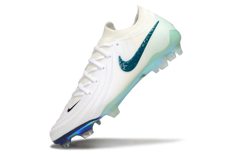 Chuteira Nike Phantom GX II Edição Especial FG - Branca e Verde