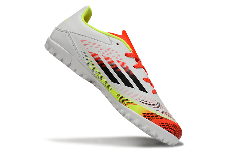 Chuteira F50 CLUB TF39-45