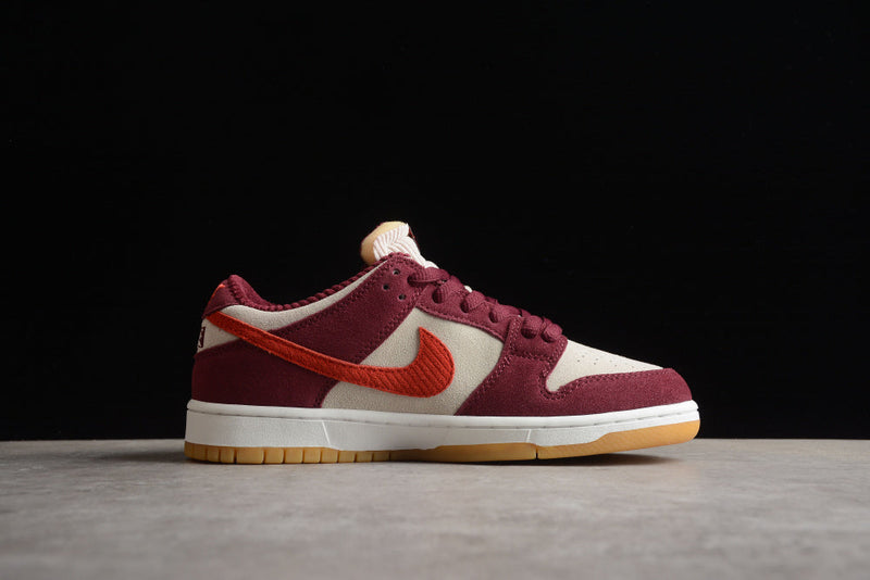 DUNK LOW PRO QS SKATE LIKE A GIRL