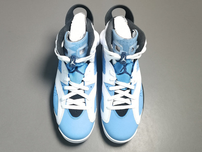 AIR JORDAN 6 RETRO UNC