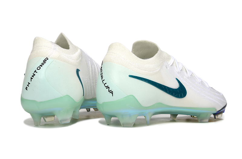Chuteira Nike Phantom GX II Edição Especial FG - Branca e Verde