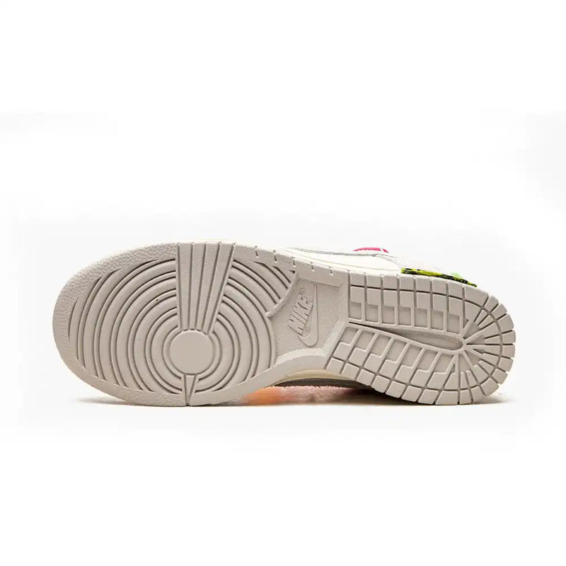 Nike SB Dunk Low x off-white 17/50