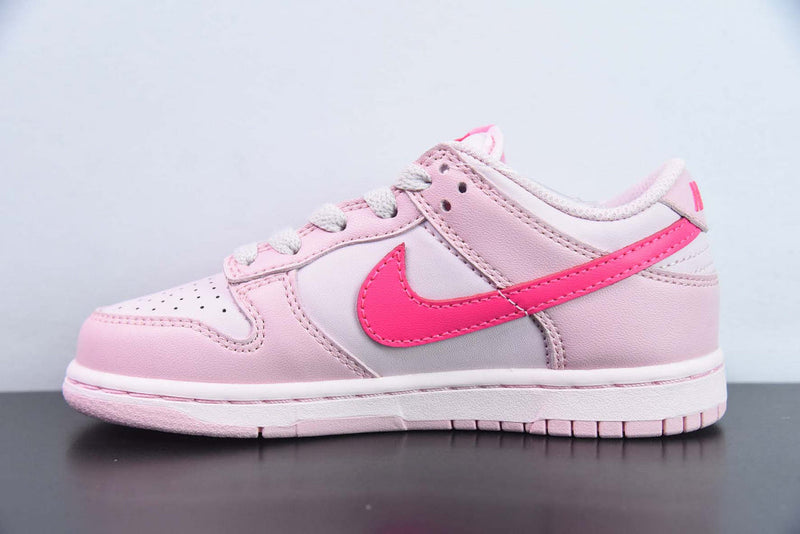 DUNK LOW TRIPLE PINK