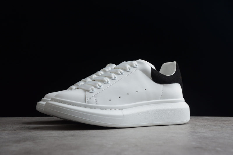 ALEXANDER MCQUEEN WHITE BLACK