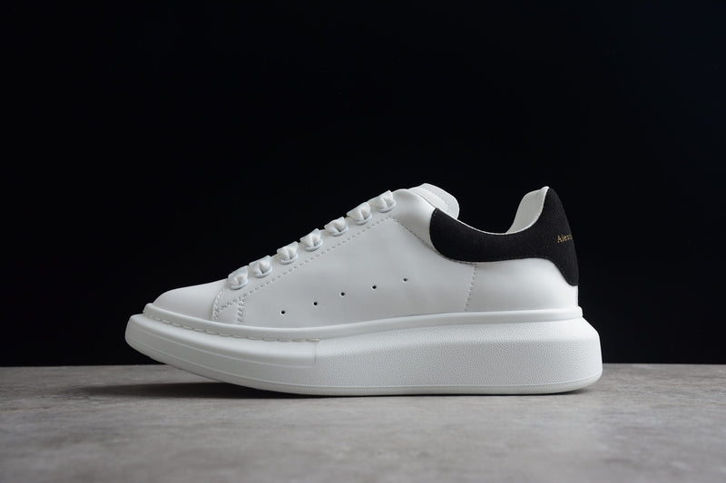 ALEXANDER MCQUEEN WHITE BLACK