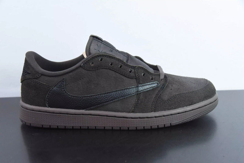 Jordan 1 Low OG x Travis Scott Velvet Brown