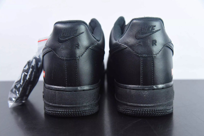 Supreme x Nike Air Force 1 Low Black