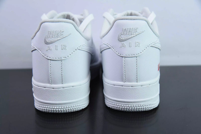 Nike Air Force 1 Low Supreme White