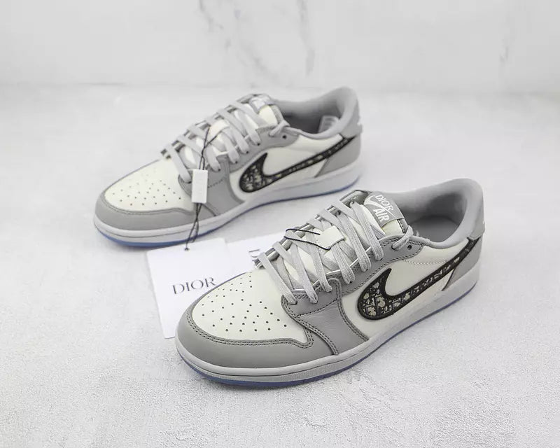 Jordan 1 Retro Low Dior