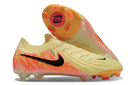 Chuteira Nike Phantom Luna Elite NU FG