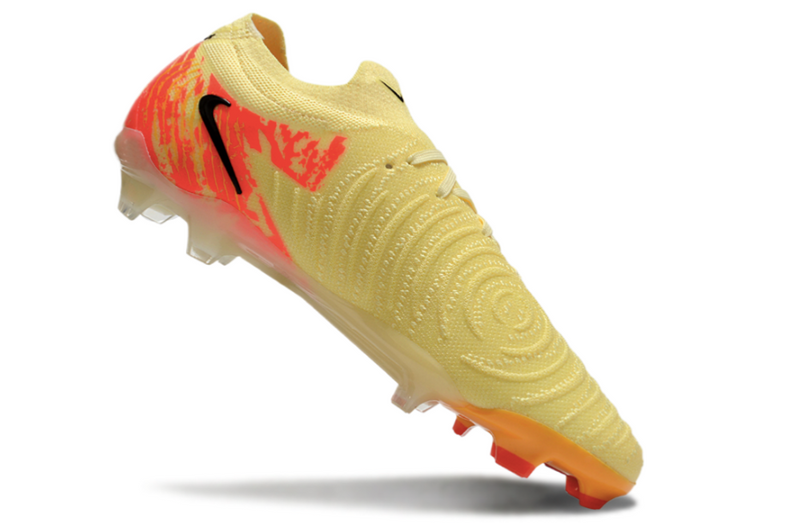 Chuteira Nike Phantom Luna Elite NU FG