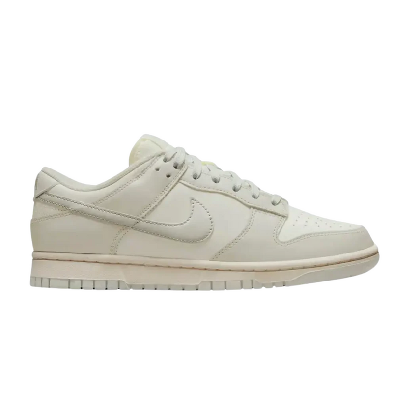 Nike Dunk Low “Light Bone”