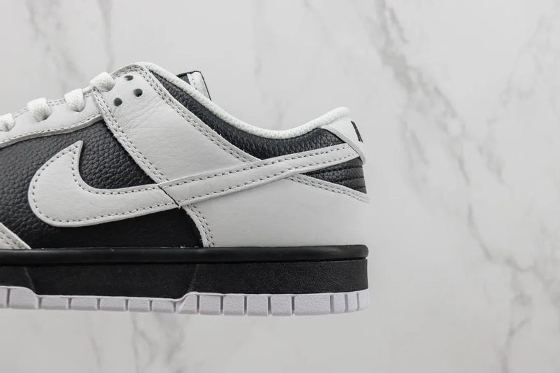 DUNK LOW RESERVE PANDA