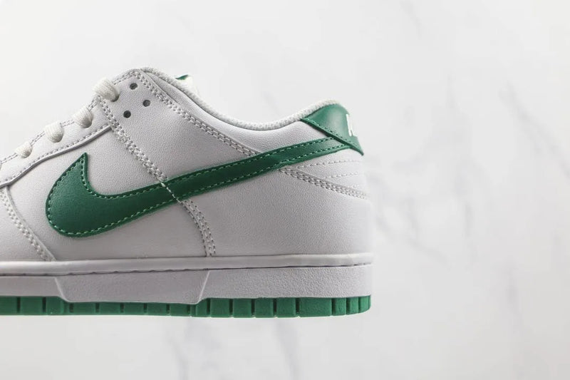 DUNK LOW WHITE GREEN NOISE