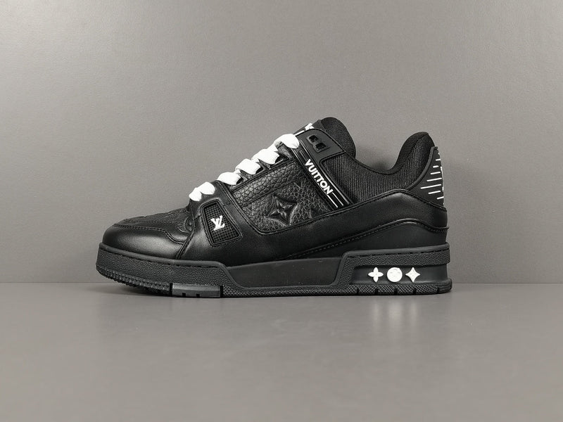 LV TRAINER BLACK