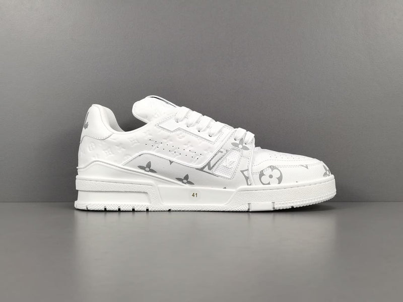 LV TRAINER CINZA E BRANCO