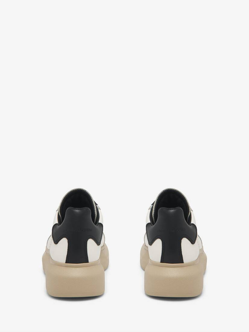 Men's Oversized Retro Sneaker in Off Whitegreyblack