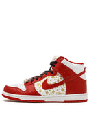 Nike Dunk High Pro SB "Supreme Red Stars"