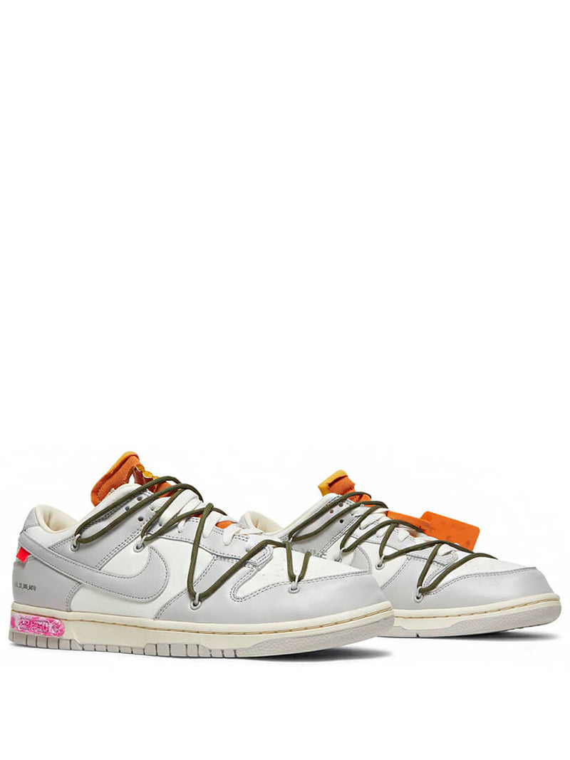 Nike SB Dunk Low x off-white 22/50