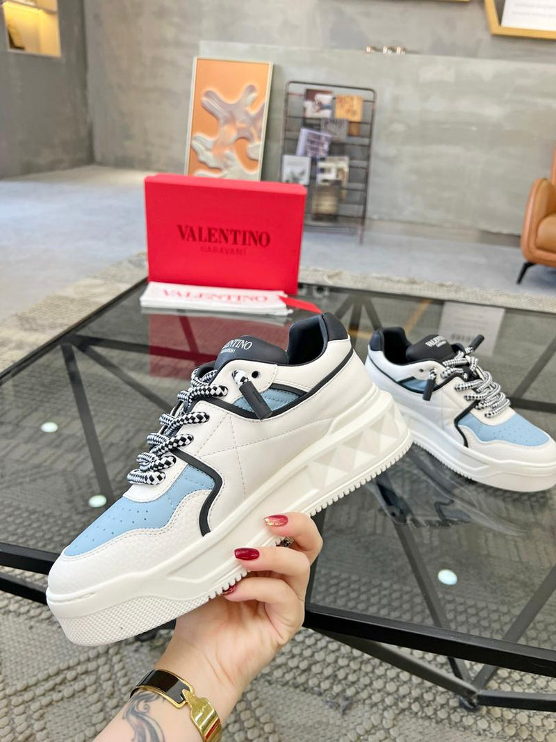 VALENTONO GARAVANI WHITE BLUE