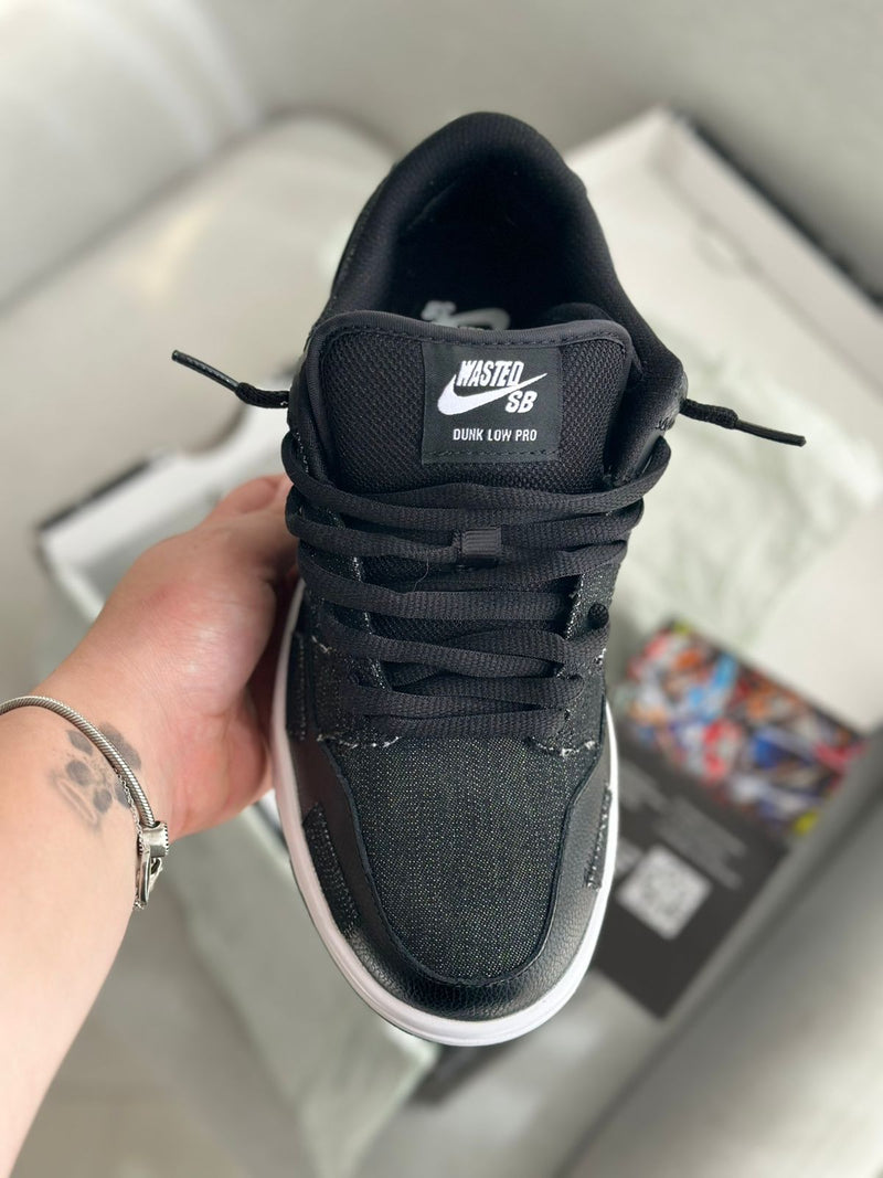 Nike SB Dunk Low "Wasted Youth" (38, Pronta Entrega)