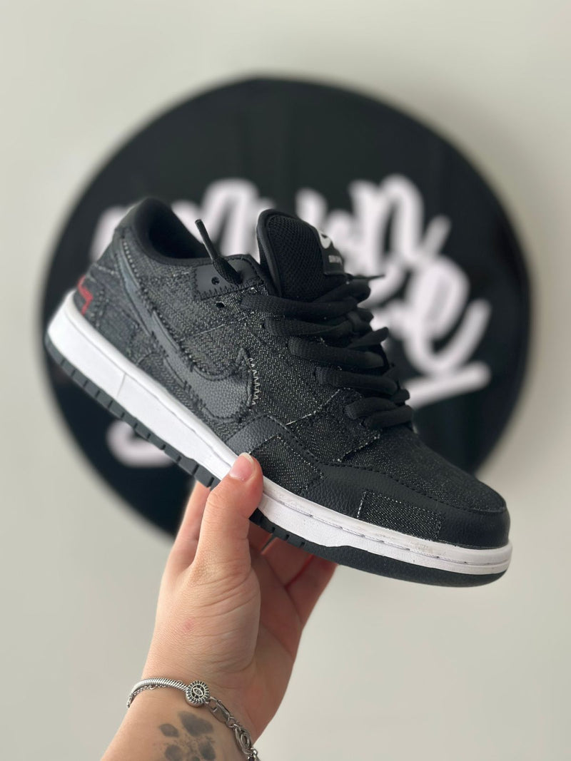 Nike SB Dunk Low "Wasted Youth" (38, Pronta Entrega)