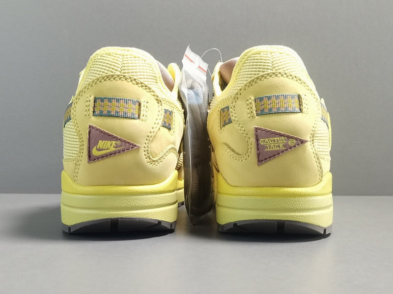 TRAVIS SCOTT X AIR MAX 1 CACTUS GOLD