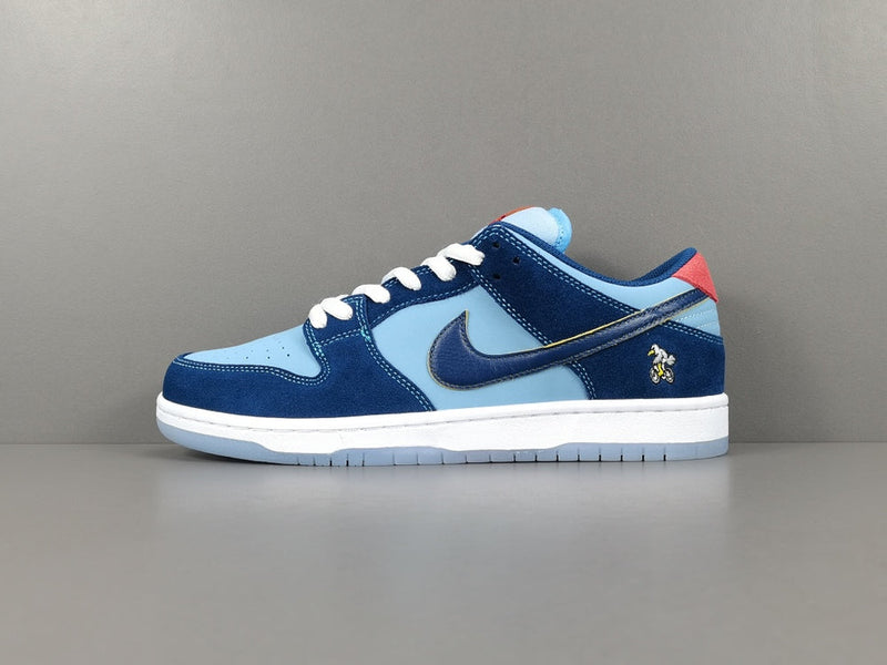 DUNK LOW THE PREDATORY BIRD