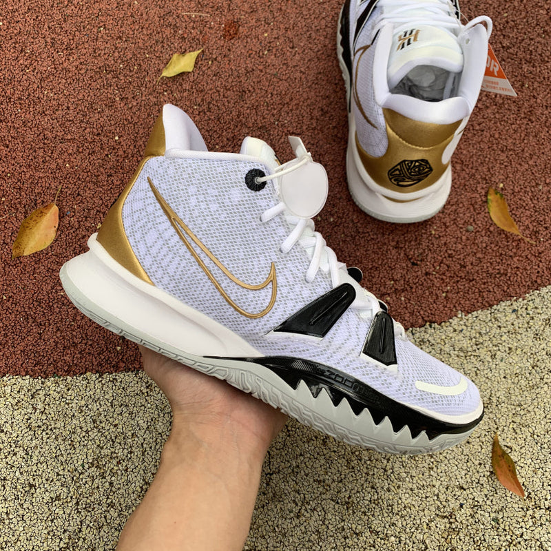 KYRIE 7 RINGS
