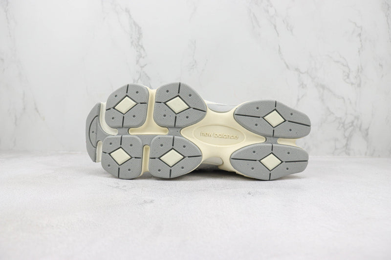 NEW BALANCE 9060 QUARTZ GREY