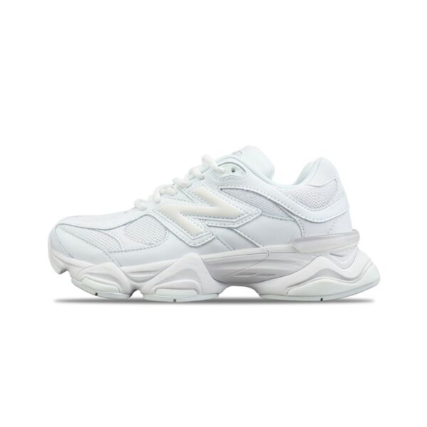 NEW BALANCE 9060 TRIPLE WHITE