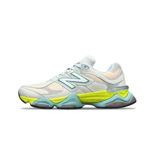 NEW BALANCE 9060 MOONBEAM VINTAGE ROSE MOONROCK