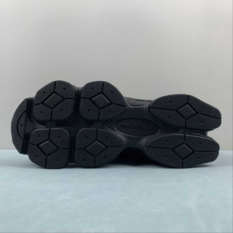 NEW BALANCE 9060 TRIPLE BLACK